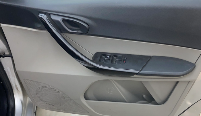 2018 Tata Tiago XM PETROL, Petrol, Manual, 45,566 km, Driver Side Door Panels Control