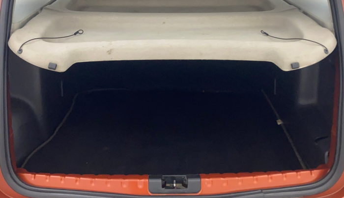 2017 Renault Duster 85 PS RXS MT DIESEL, Diesel, Manual, 1,43,991 km, Boot Inside