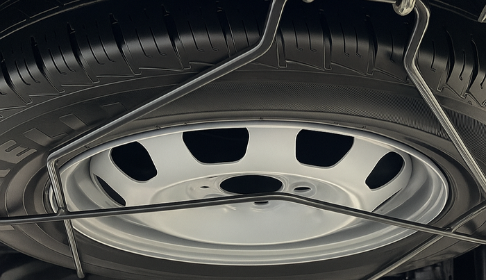 2017 Renault Duster 85 PS RXS MT DIESEL, Diesel, Manual, 1,43,991 km, Spare Tyre