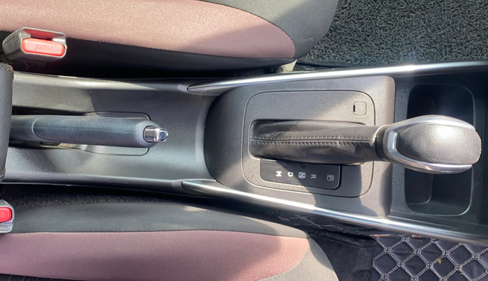 2023 Maruti FRONX ALPHA 1.0L TURBO 6 AT, Petrol, Automatic, 10,583 km, Gear Lever