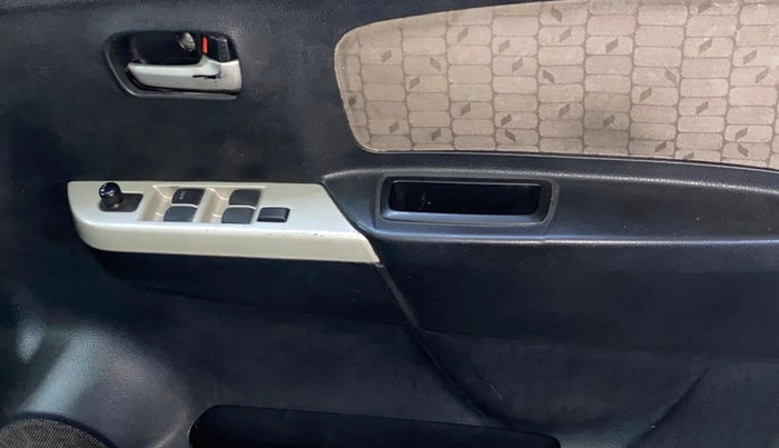 2013 Maruti Wagon R 1.0 VXI, Petrol, Manual, 51,014 km, Driver Side Door Panels Control