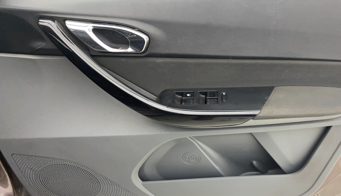 2018 Tata TIGOR XZ (O) PETROL, Petrol, Manual, 40,478 km, Driver Side Door Panels Control