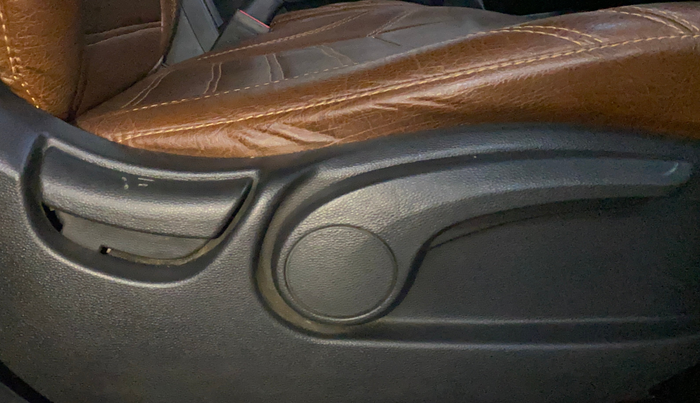 2016 Hyundai Creta S 1.4 DIESEL, Diesel, Manual, 89,967 km, Driver Side Adjustment Panel