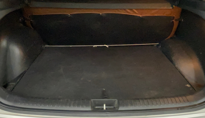 2016 Hyundai Creta S 1.4 DIESEL, Diesel, Manual, 89,967 km, Boot Inside