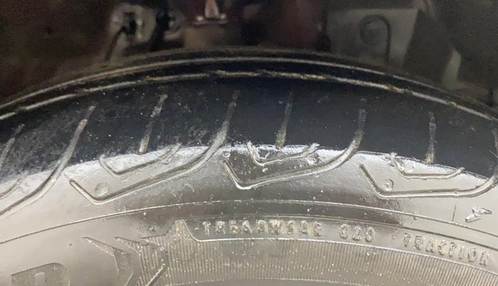 2015 Honda Jazz 1.2L I-VTEC V AT, Petrol, Automatic, 61,092 km, Right Front Tyre Tread