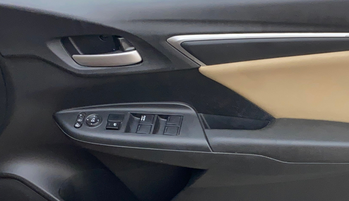 2015 Honda Jazz 1.2L I-VTEC V AT, Petrol, Automatic, 61,092 km, Driver Side Door Panels Control