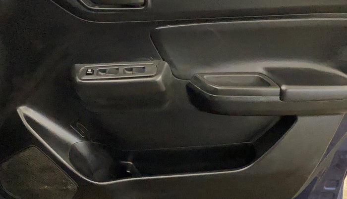 2019 Maruti Swift LXI, Petrol, Manual, 83,929 km, Driver Side Door Panels Control
