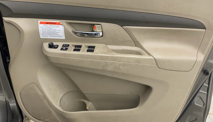 2024 Maruti Ertiga   VXI (O) CNG, CNG, Manual, 37,733 km, Driver Side Door Panels Control