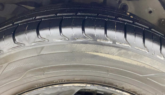 2019 Honda Amaze 1.5L I-DTEC VX, Diesel, Manual, 1,41,077 km, Left Front Tyre Tread