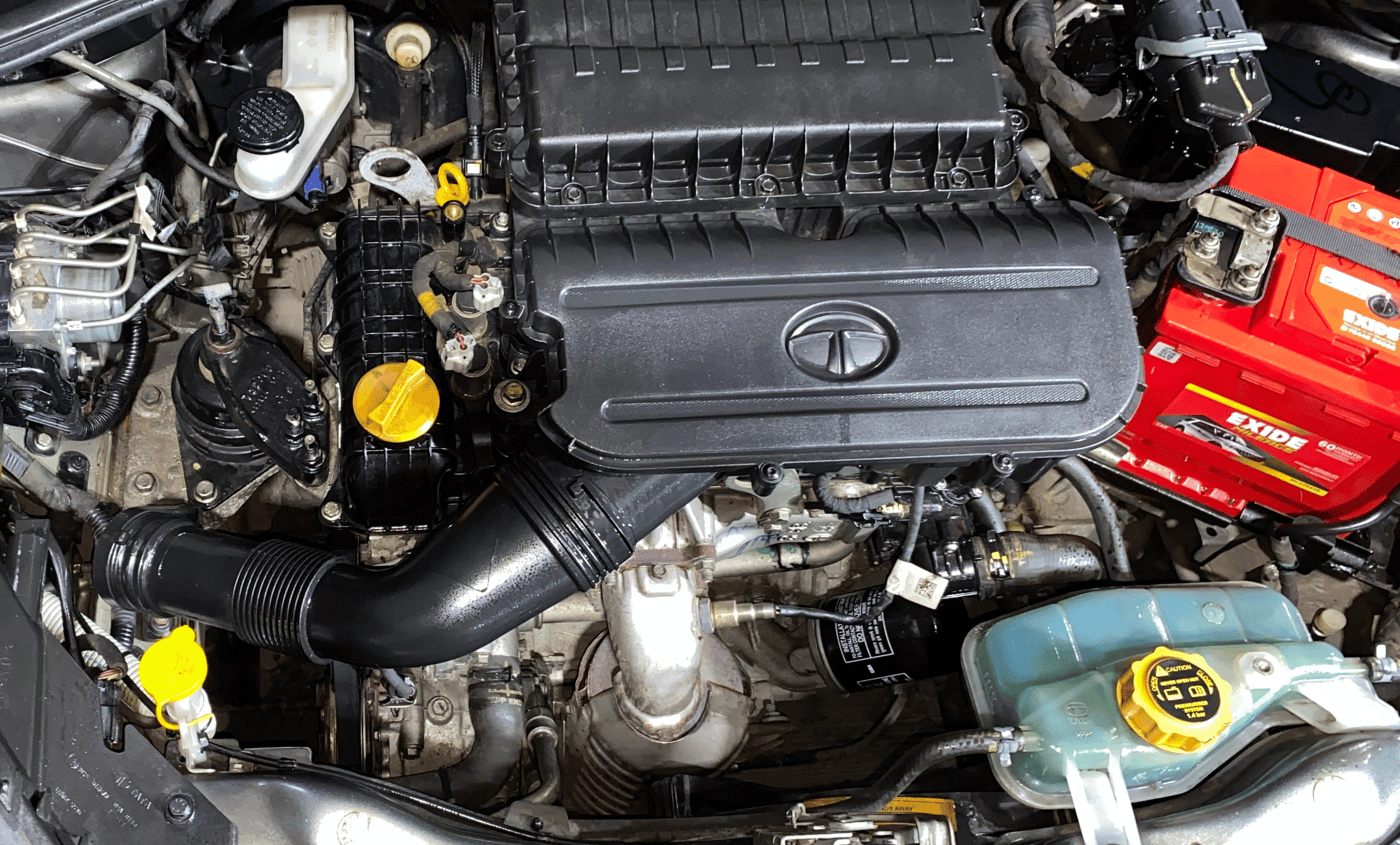2020 Tata Tiago XZA PLUS PETROL, Petrol, Automatic, 47,123 km, Engine View - Right