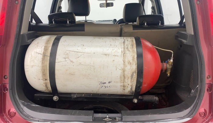 2015 Maruti Ritz VXI, CNG, Manual, 1,30,066 km, Boot Inside