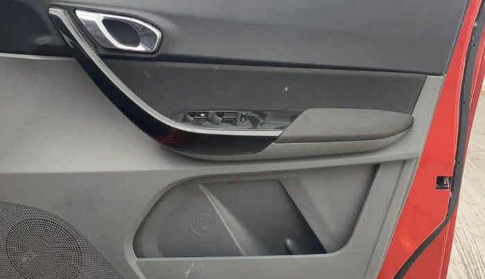 2018 Tata TIGOR XZA PETROL, Petrol, Automatic, 20,272 km, Driver Side Door Panels Control