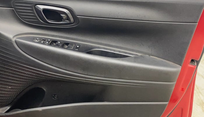 2021 Hyundai NEW I20 SPORTZ 1.2 MT, Petrol, Manual, 64,885 km, Driver Side Door Panels Control