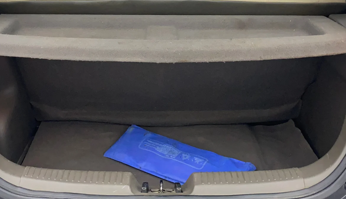 2012 Hyundai i10 SPORTZ 1.2 AT, Petrol, Automatic, 16,568 km, Boot Inside