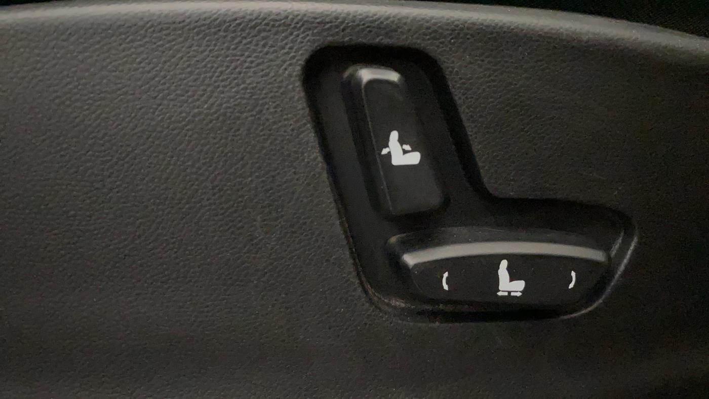 2022 MG HECTOR SHARP HYBRID 1.5 PETROL, Petrol, Manual, 59,509 km, Driver Side Adjustment Panel