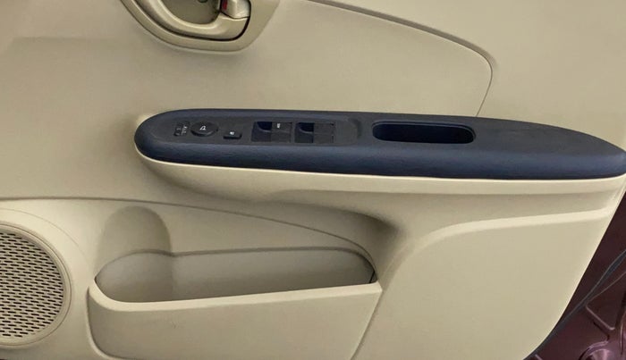 2015 Honda Amaze 1.2L I-VTEC S, Petrol, Manual, 61,393 km, Driver Side Door Panels Control