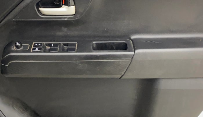 2020 Maruti New Wagon-R VXI 1.2, Petrol, Manual, 99,383 km, Driver Side Door Panels Control