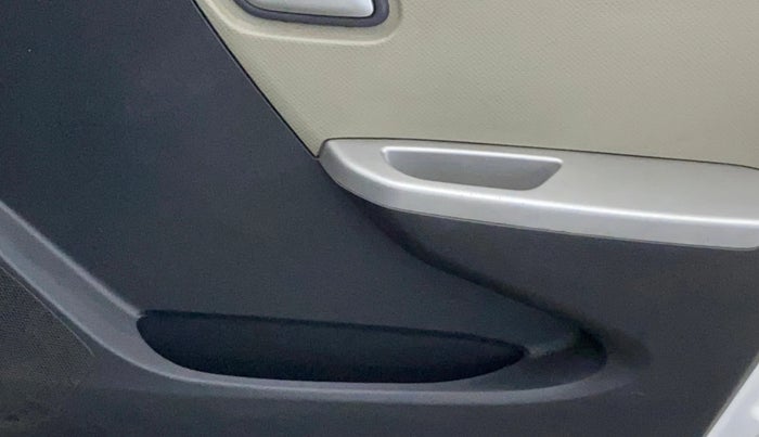 2017 Maruti Alto K10 VXI, Petrol, Manual, 47,217 km, Driver Side Door Panels Control