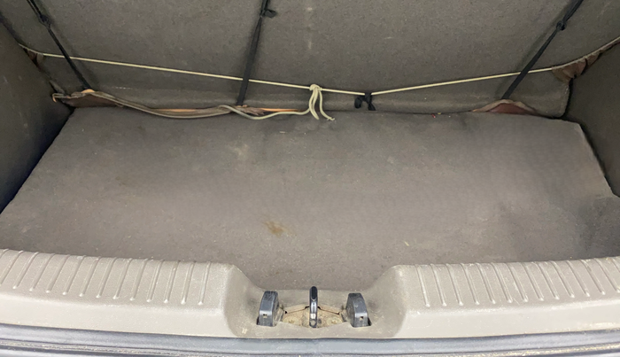 2013 Hyundai i10 ERA 1.1, Petrol, Manual, 34,186 km, Boot Inside