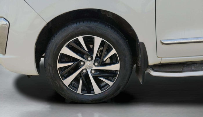 2022 Toyota Innova Crysta 2.4 ZX AT 7 STR, Diesel, Automatic, 47,390 km, Left Front Wheel