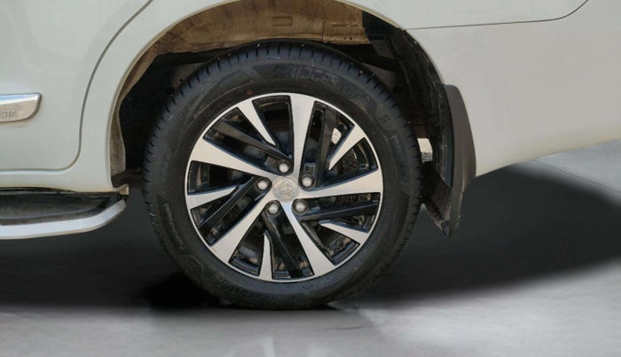 2022 Toyota Innova Crysta 2.4 ZX AT 7 STR, Diesel, Automatic, 47,390 km, Left Rear Wheel