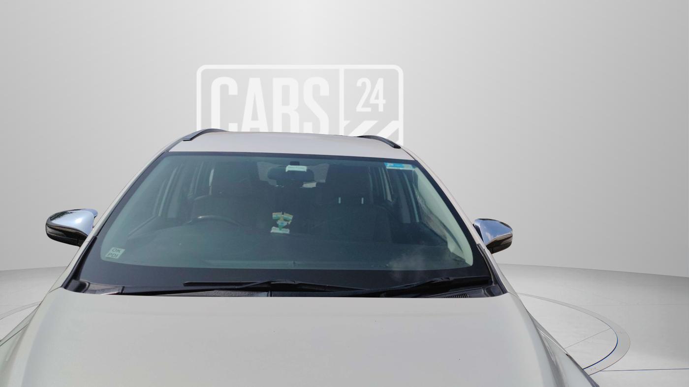 2022 Toyota Innova Crysta 2.4 ZX AT 7 STR, Diesel, Automatic, 47,390 km, Front Windshield