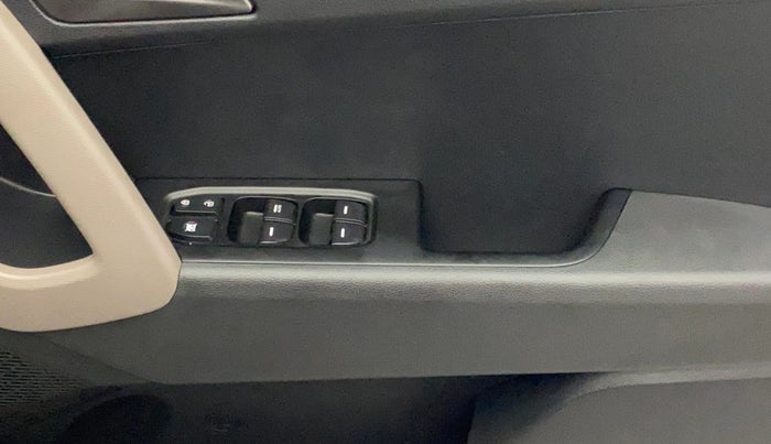 2017 Hyundai Creta SX PLUS AT 1.6 PETROL, Petrol, Automatic, 14,634 km, Driver Side Door Panels Control