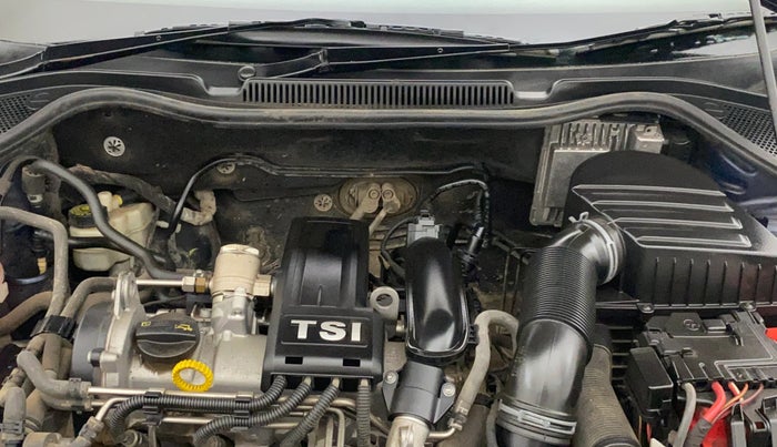 2015 Volkswagen Vento HIGHLINE PETROL AT, Petrol, Automatic, 64,067 km, Engine View