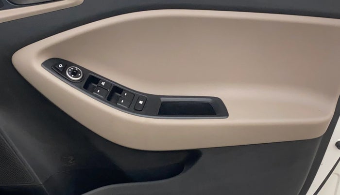 2015 Hyundai Elite i20 ASTA 1.2, Petrol, Manual, 96,427 km, Driver Side Door Panels Control