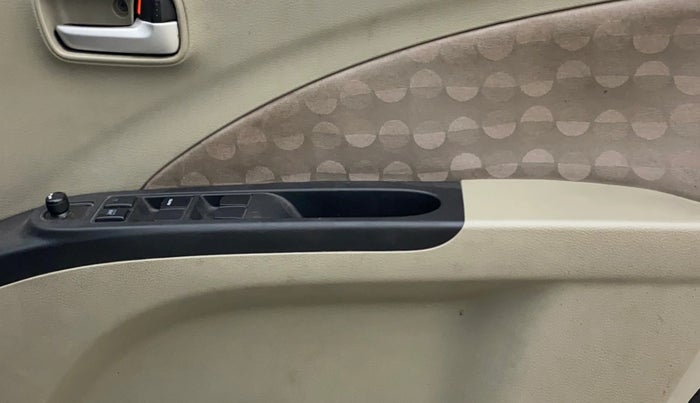 2014 Maruti Celerio ZXI, Petrol, Manual, 1,13,094 km, Driver Side Door Panels Control