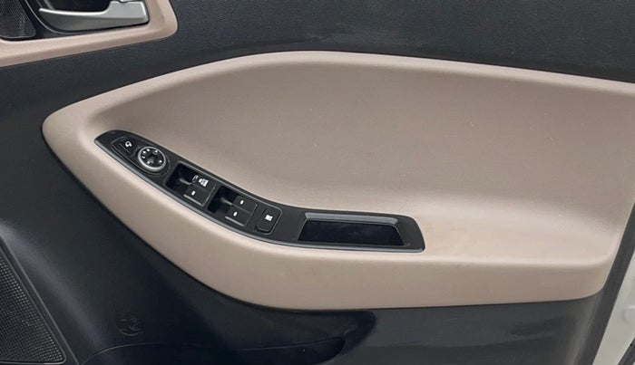 2018 Hyundai Elite i20 ASTA 1.2  CVT, Petrol, Automatic, 59,415 km, Driver Side Door Panels Control