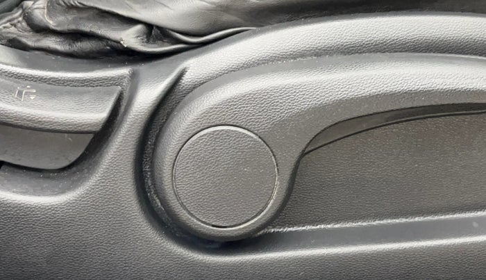 2018 Hyundai Elite i20 ASTA 1.2  CVT, Petrol, Automatic, 59,415 km, Driver Side Adjustment Panel