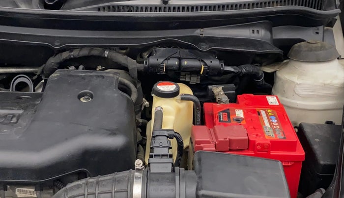 2016 Maruti Swift Dzire VDI, Diesel, Manual, 58,815 km, Engine View - Left