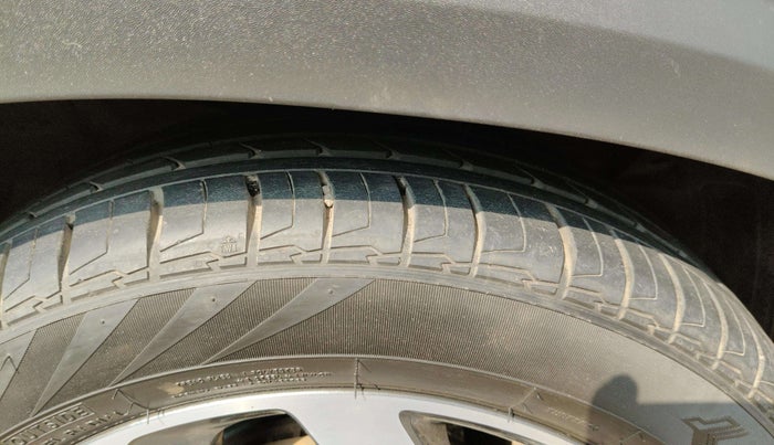 2021 KIA SELTOS X LINE 1.5 DIESEL AT, Diesel, Automatic, 45,770 km, Right Rear Tyre Tread