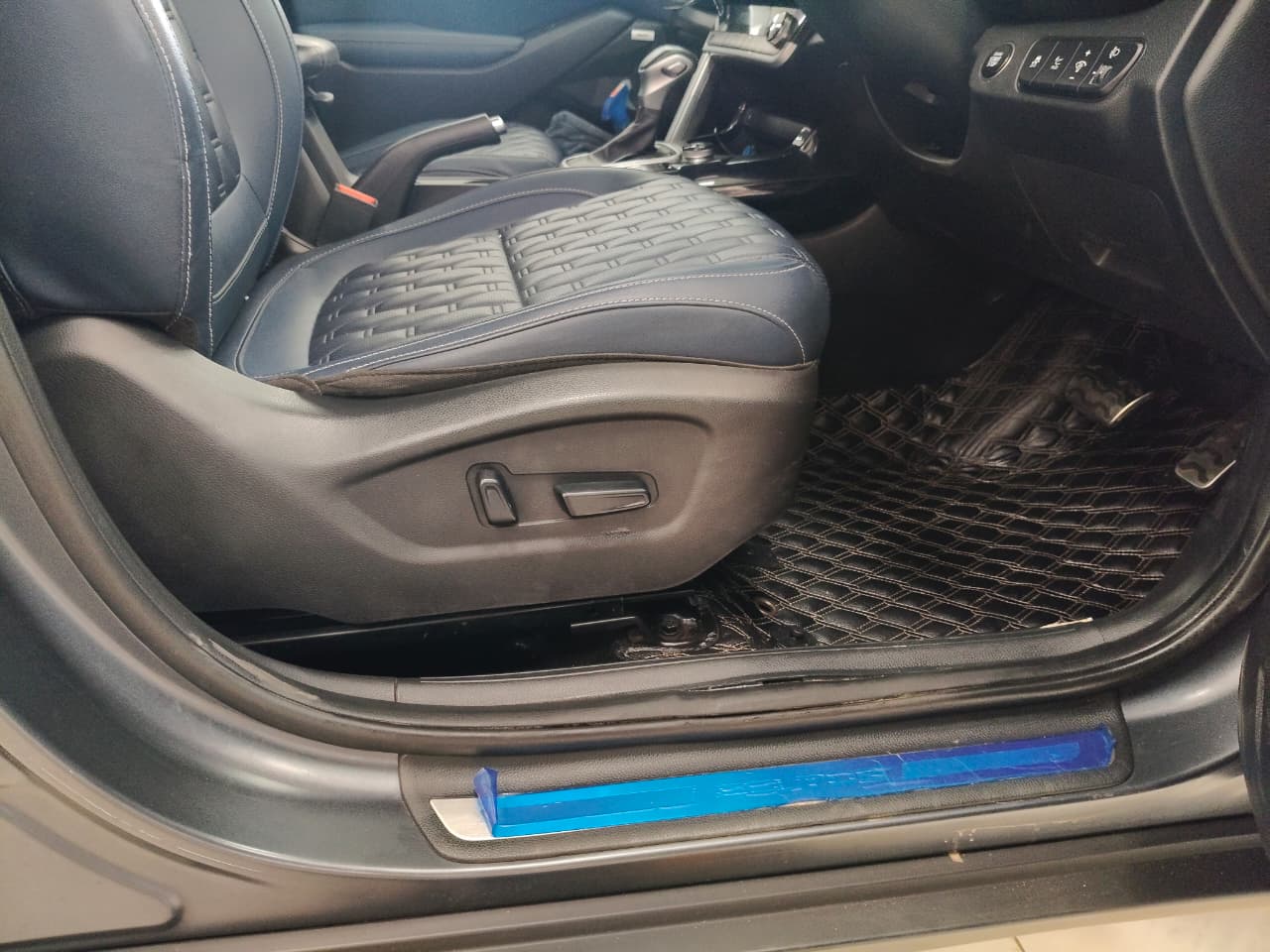 2021 KIA SELTOS X LINE 1.5 DIESEL AT, Diesel, Automatic, 45,770 km, Driver Side Adjustment Panel