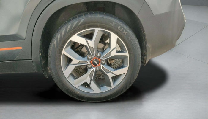 2021 KIA SELTOS X LINE 1.5 DIESEL AT, Diesel, Automatic, 45,770 km, Left Rear Wheel