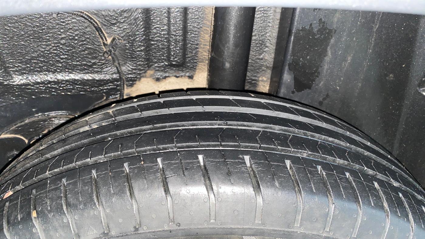 2022 Tata PUNCH ADVENTURE MT, Petrol, Manual, 27,473 km, Left Rear Tyre Tread