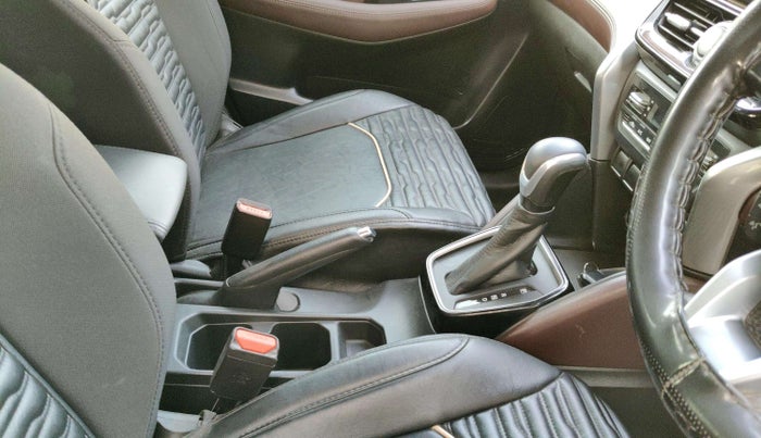 2024 Maruti Grand Vitara ZETA SMART HYBRID, Petrol, Manual, 21,947 km, Gear Lever