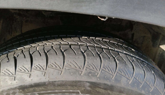 2024 Maruti Grand Vitara ZETA SMART HYBRID, Petrol, Manual, 21,947 km, Right Rear Tyre Tread