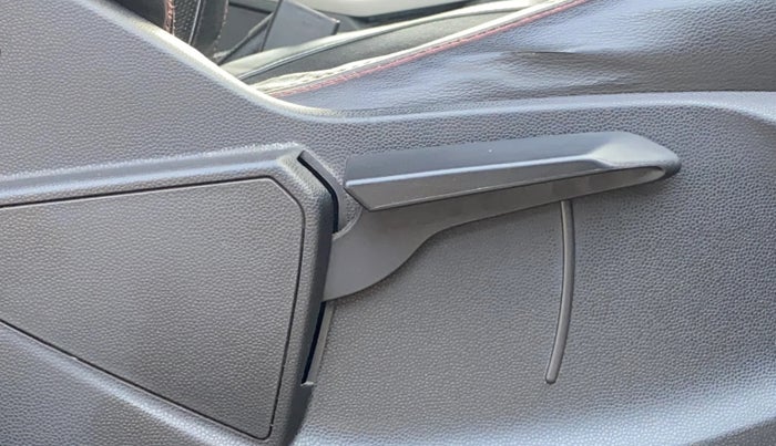 2017 Ford Ecosport TITANIUM 1.5L DIESEL, Diesel, Manual, 96,983 km, Driver Side Adjustment Panel