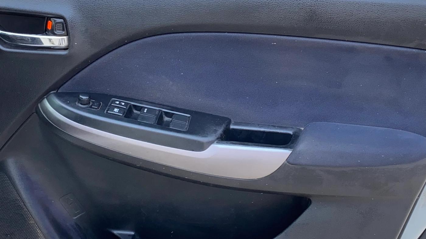 2019 Maruti Baleno ALPHA PETROL 1.2, CNG, Manual, 80,787 km, Driver Side Door Panels Control