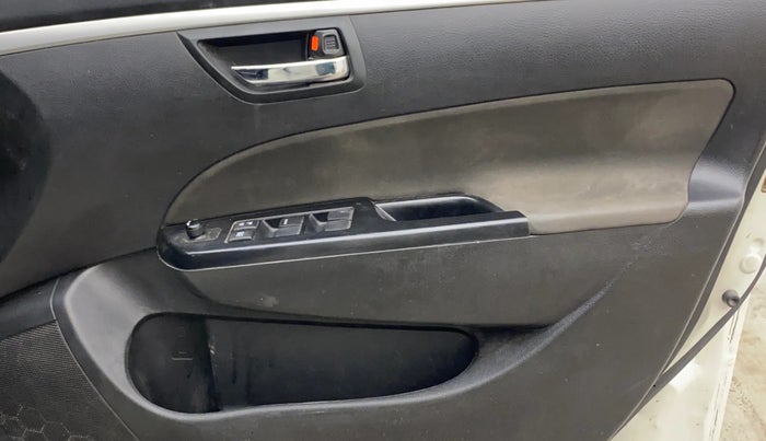 2013 Maruti Swift VXI, Petrol, Manual, 1,30,490 km, Driver Side Door Panels Control