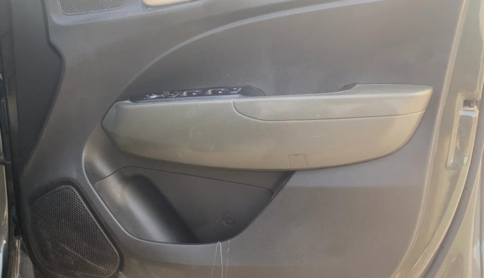 2021 Hyundai VENUE SX PLUS 1.0 TURBO DCT, Petrol, Automatic, 25,775 km, Driver Side Door Panels Control