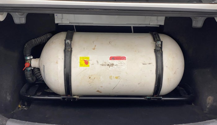 2022 Hyundai AURA S 1.2 CNG, CNG, Manual, 65,644 km, Boot Inside