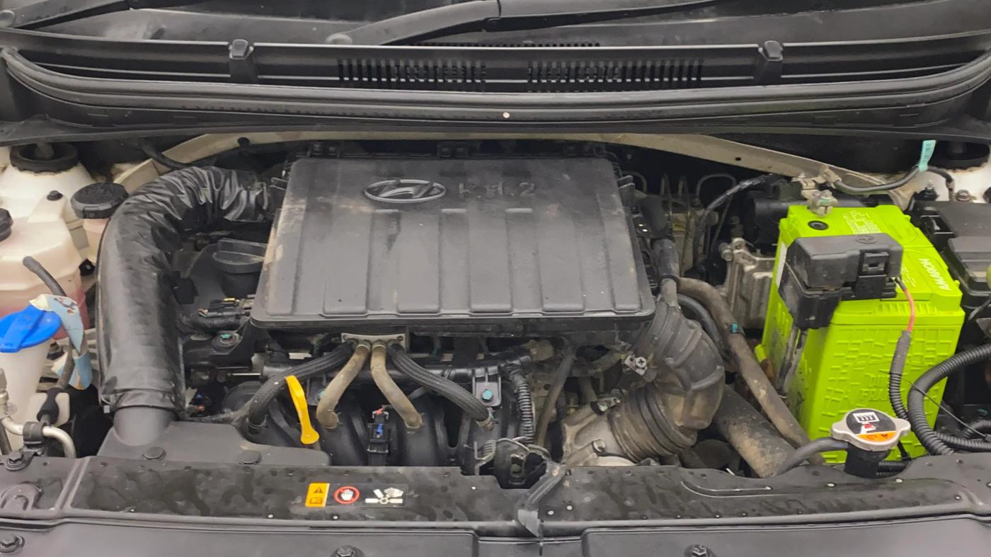 2022 Hyundai AURA S 1.2 CNG, CNG, Manual, 65,756 km, Engine View