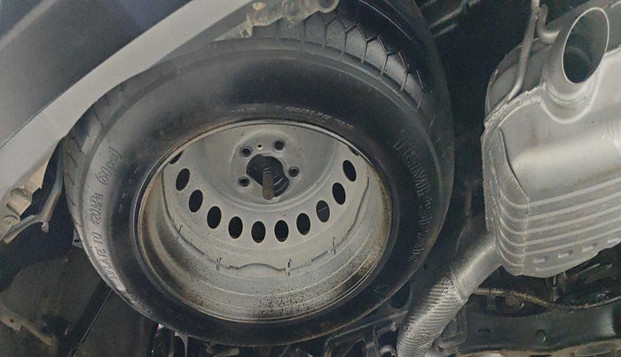 2023 Mahindra XUV700 AX 7 LUXURY P AT 7 STR, Petrol, Automatic, 22,345 km, Spare Tyre