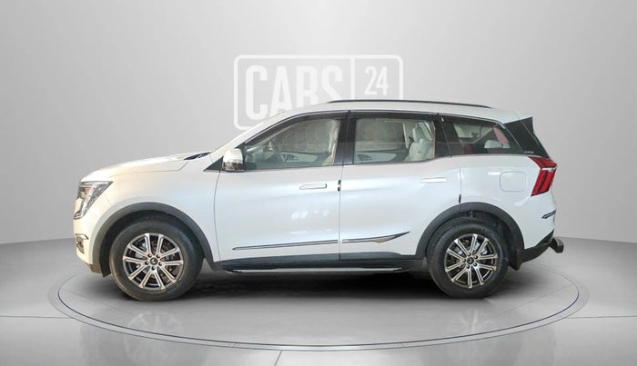 2023 Mahindra XUV700 AX 7 LUXURY P AT 7 STR, Petrol, Automatic, 22,345 km, Left Side