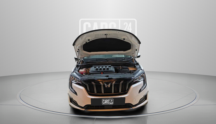 2023 Mahindra XUV700 AX 7 LUXURY P AT 7 STR, Petrol, Automatic, 22,345 km, Open Bonet