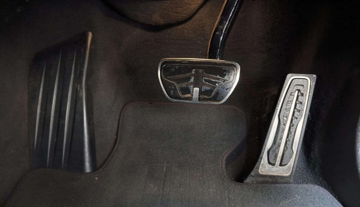 2018 BMW 6 Series 630D GT M SPORT, Diesel, Automatic, 53,281 km, Pedals