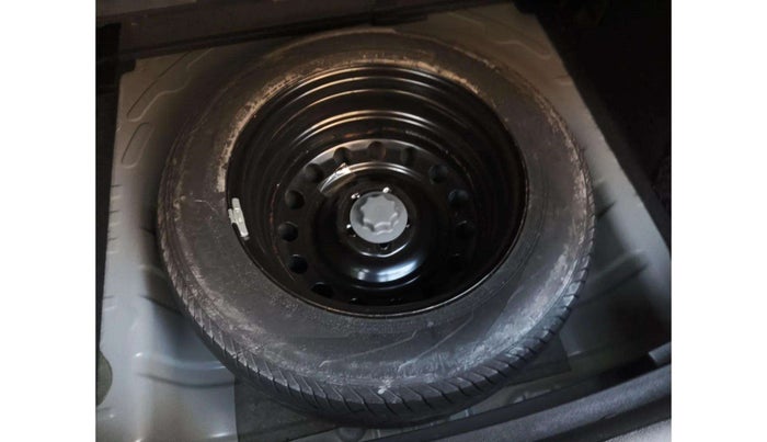 2023 MG ASTOR SAVVY 1.5 CVT, Petrol, Automatic, 24,071 km, Spare Tyre